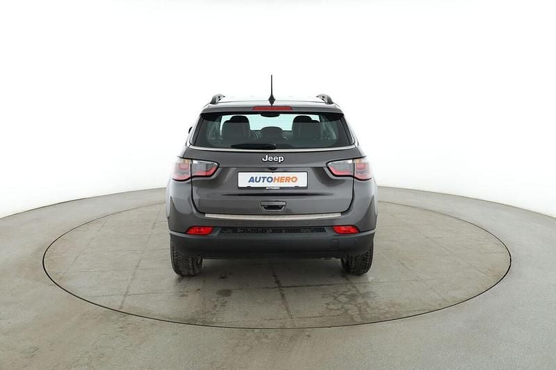 Gebraucht Jeep Compass Longitude 150 PS (110 kW) 2020 Grau SUV