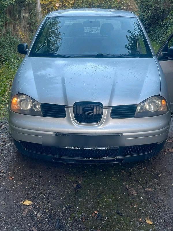 Silber Gebraucht 2004 Seat Arosa Kleinwagen | 2.200 € (Teuer) - Bild 1/4