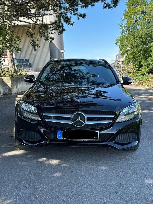 Schwarz Gebraucht 2014 Mercedes C220 Kombi | 11.250 € (Guter Preis) - Bild 1/4