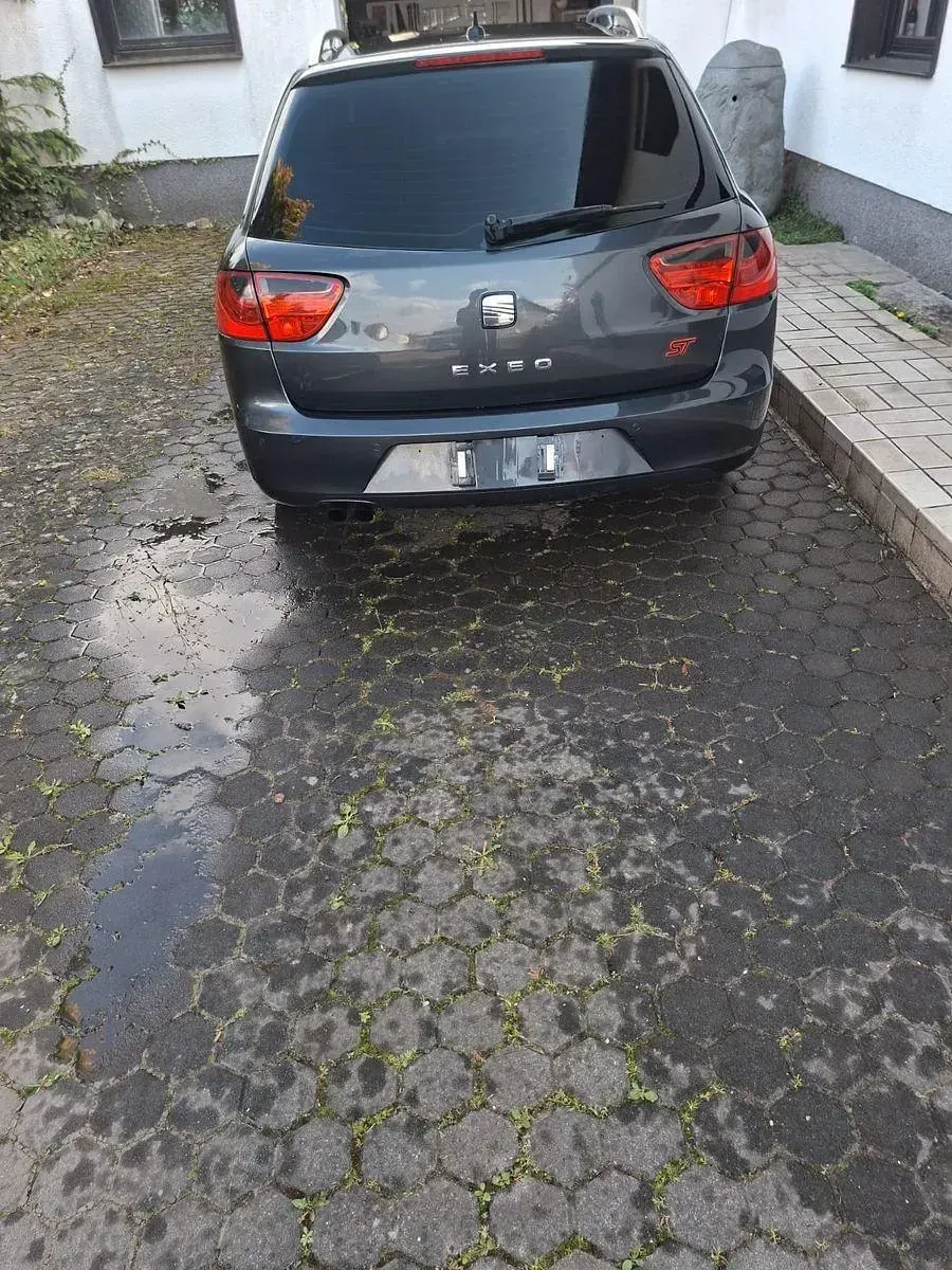 Gebraucht Seat Exeo Sport 160 PS (117 kW) 2011 Grau Kombi