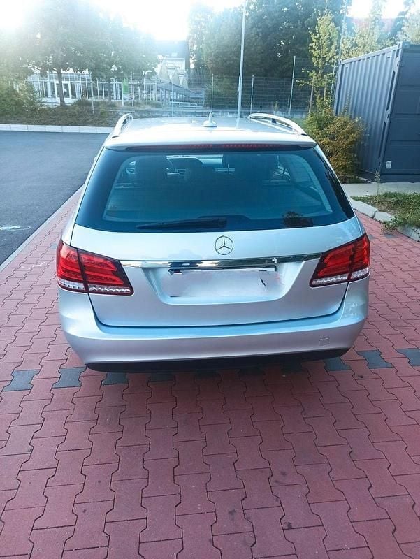Gebraucht Mercedes E200 136 PS (100 kW) 2016 Silber Kombi