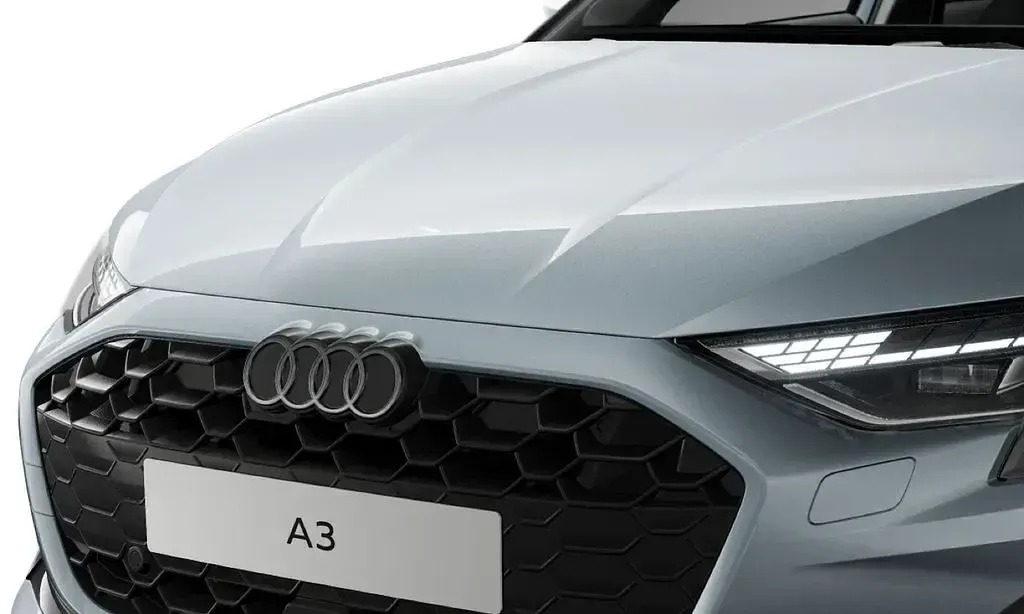 Second-hand Audi A3 Sport 204 CP (150 kW) 2025 Gri Berlinǎ