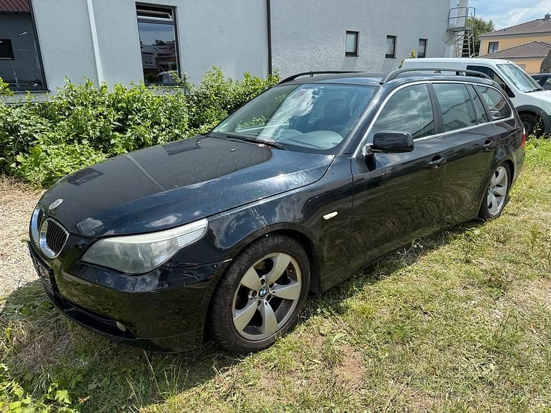 Schwarz Gebraucht 2005 BMW 525 Kombi | 1.599 € - Bild 1/4