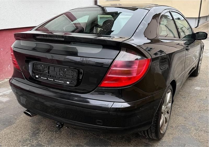 Gebraucht Mercedes C230 204 PS (150 kW) 2005 Schwarz Coupé