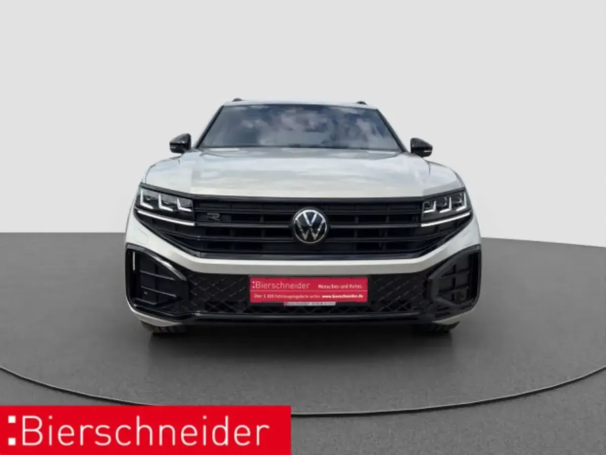 Gebraucht VW Touareg R-line 286 PS (210 kW) 2025 Beige SUV