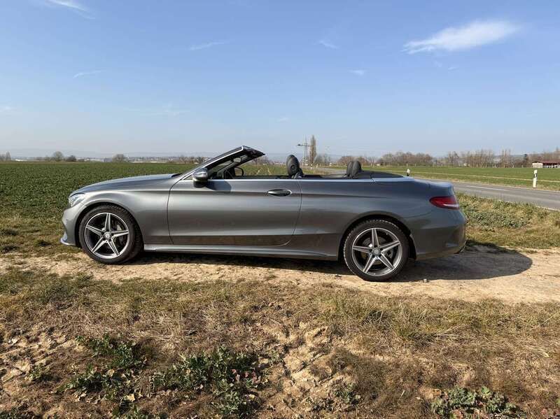 Grau Gebraucht 2016 Mercedes C200 AMG line Cabrio | 24.900 € (Guter Preis) - Bild 1/4