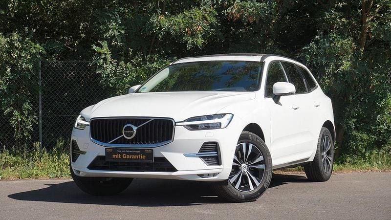 Weiß Gebraucht 2022 Volvo XC60 SUV | 29.500 € (Superpreis) - Bild 1/4