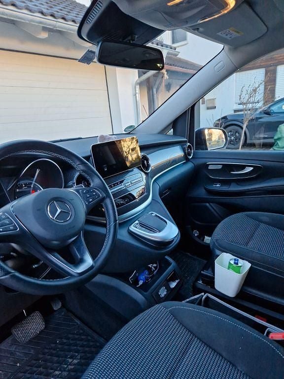Blau Gebraucht 2020 Mercedes V250 Marco Polo Van / Kleinbus | 57.900 € (Teuer) - Bild 1/4