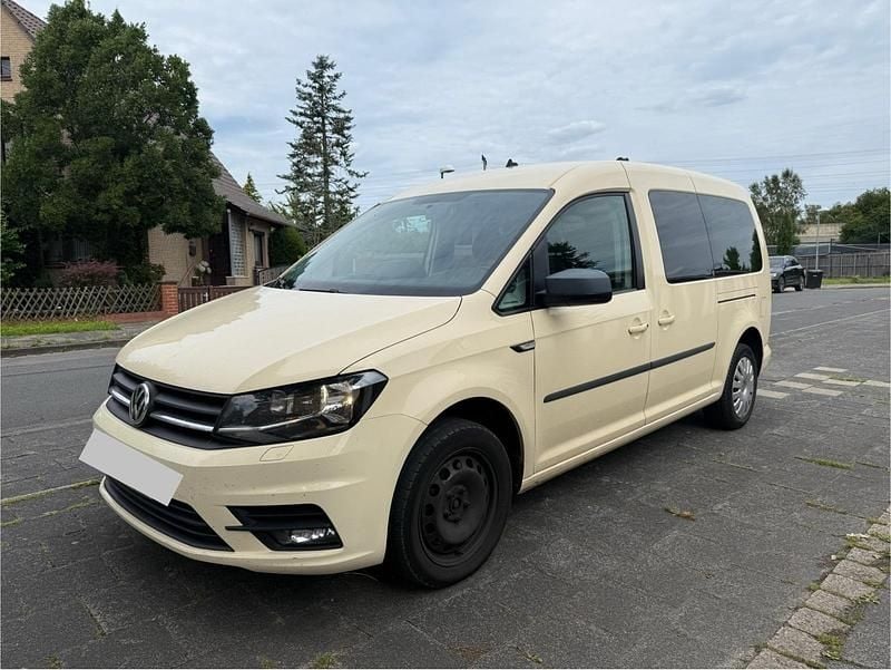 Beige Gebraucht 2016 VW Caddy Maxi Van / Kleinbus | 4.999 € (Superpreis) - Bild 1/4