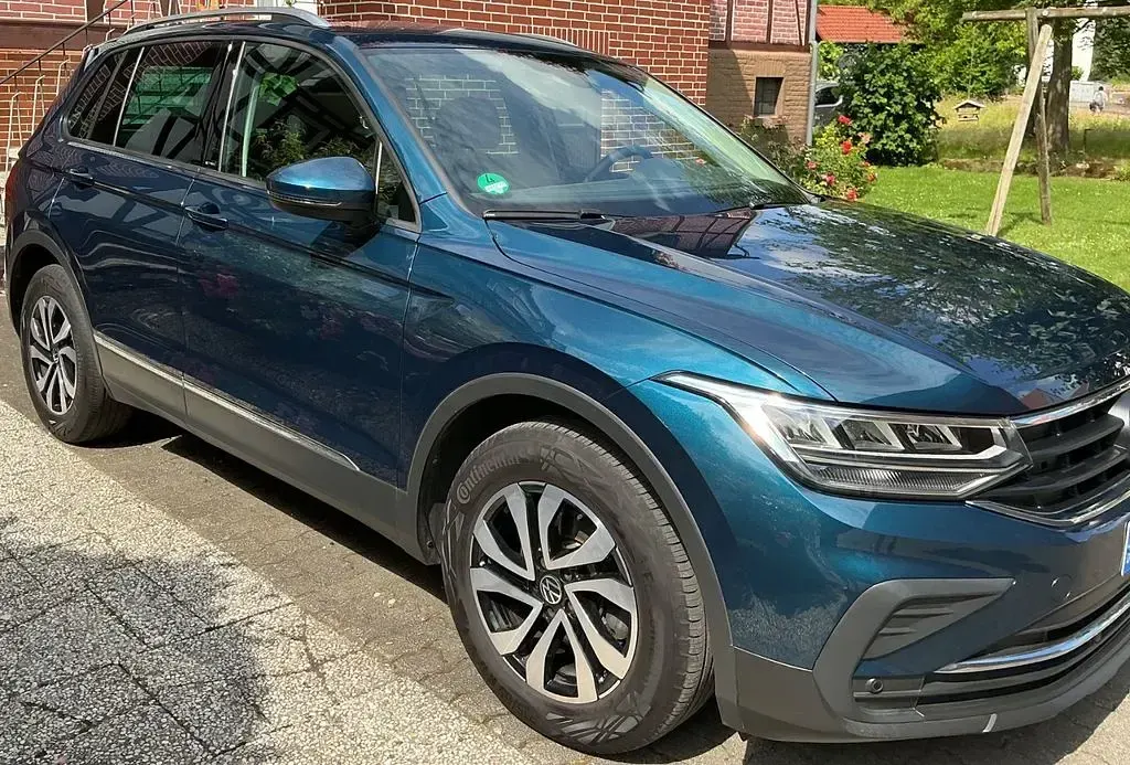 Gebraucht VW Tiguan Active 150 PS (110 kW) 2022 Andere farben SUV