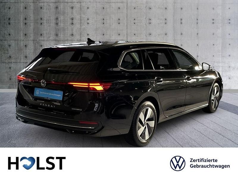 Gebraucht VW Passat Business 150 PS (110 kW) 2025 Schwarz Kombi