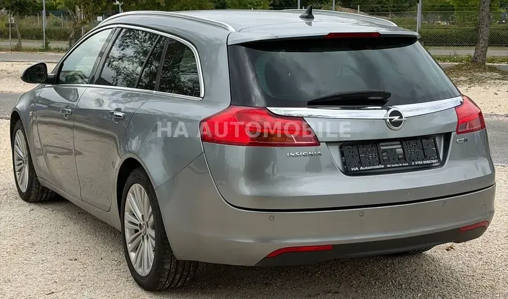 Gebraucht Opel Insignia Innovation 160 PS (117 kW) 2012 Silber Kombi