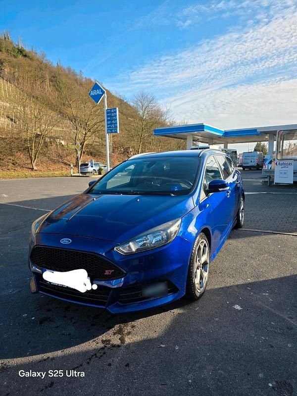 Gebraucht Ford Focus ST 185 PS (136 kW) 2016 Kombi