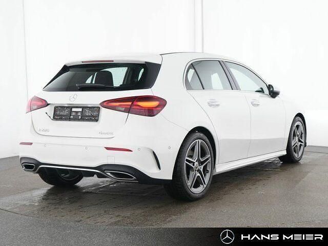 Gebraucht Mercedes A220 Advanced 190 PS (139 kW) 2024 Unilack polarweiß Limousine