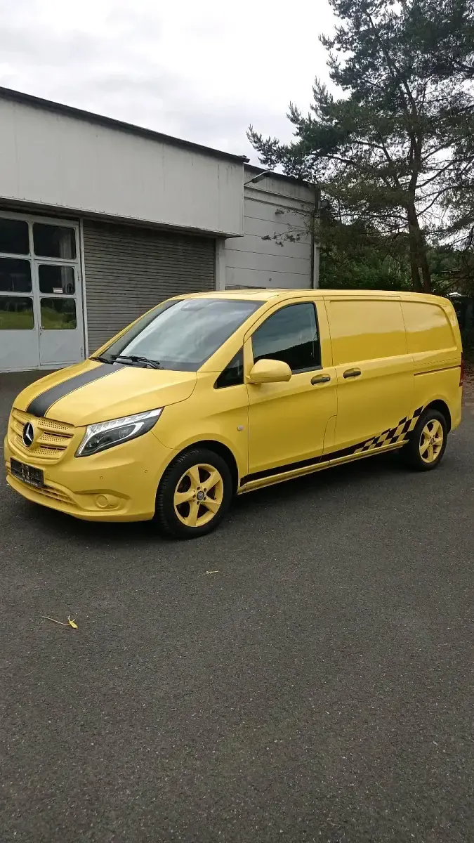 Gebraucht Mercedes Vito 190 PS (139 kW) 2017 Gelb Van