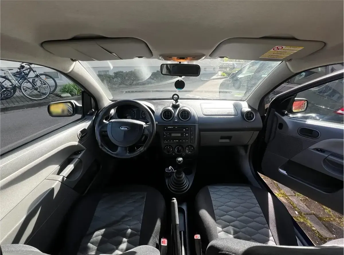 Gebraucht Ford Fiesta 60 PS (44 kW) 2003 Blau Kleinwagen