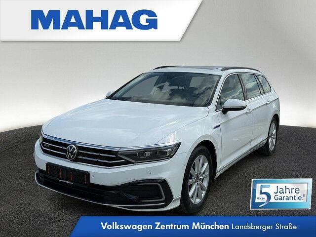 Gebraucht VW Passat GTE 218 PS (160 kW) 2020 Pure white Kombi