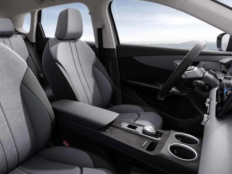 Neu MG MGS5 EV Luxury 169 kW (231 PS) 2026 Piccadilly blue SUV