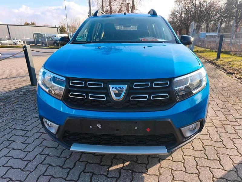 Gebraucht Dacia Sandero Stepway 90 PS (66 kW) 2018 Blau SUV
