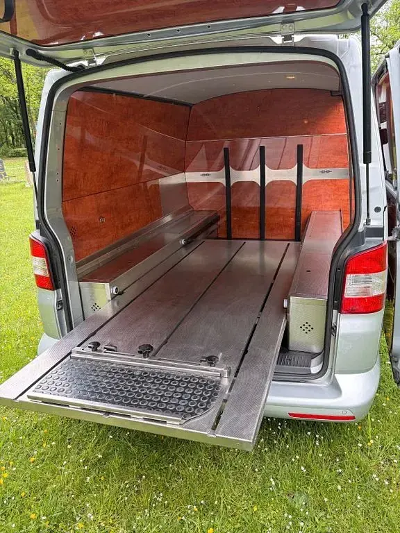 Używany VW Transporter 116 KM (85 kW) 2012 Srebrny Van