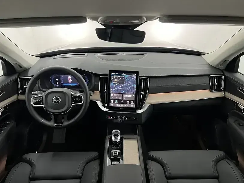 Gebraucht Volvo XC90 Plus 250 PS (183 kW) 2025 Onyx black SUV