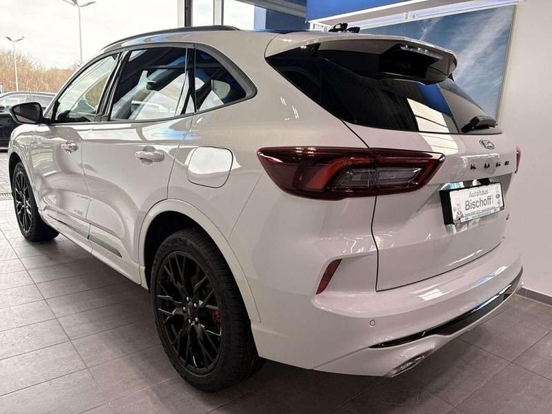 Neu Ford Kuga 179 PS (131 kW) 2026 Metropolisweiß metallic SUV