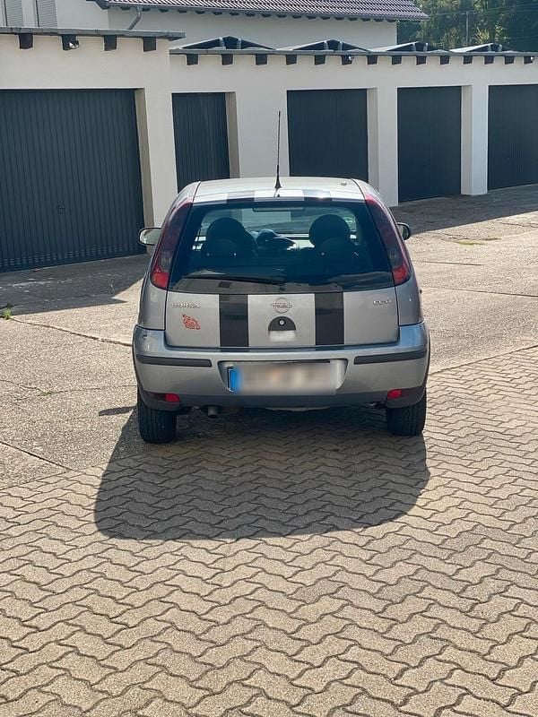 Silber Gebraucht 2004 Opel Corsa Kleinwagen | 1.000 € - Bild 1/4