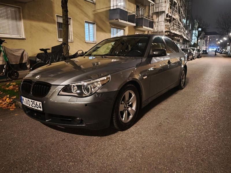 Gebraucht BMW 525 192 PS (141 kW) 2003 Grau Limousine