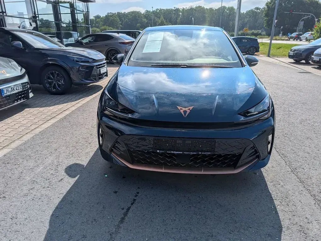 Neu Cupra Born 139 kW (190 PS) 2026 Blau Kleinwagen