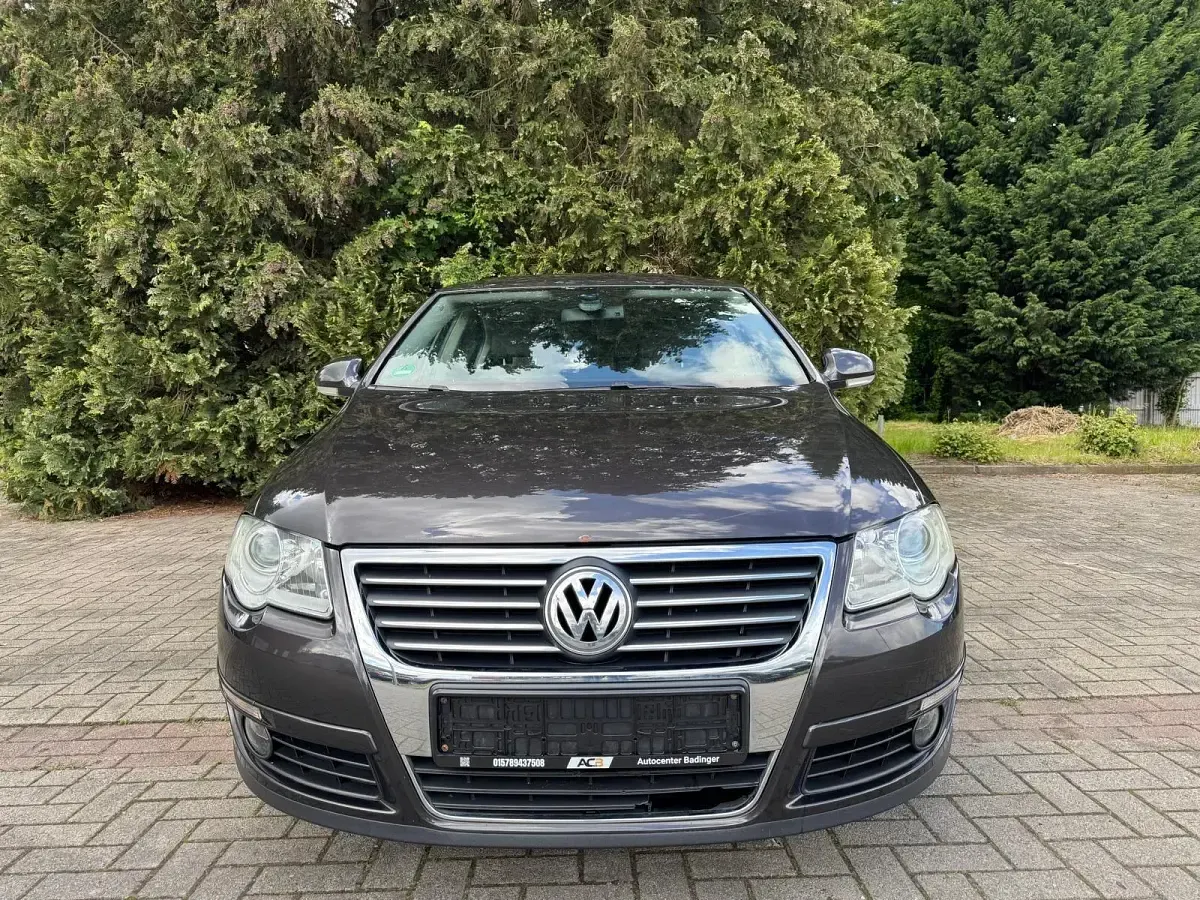 Gebraucht VW Passat 148 PS (108 kW) 2005 Braun Limousine