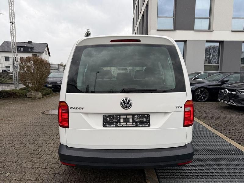 Gebraucht VW Caddy Trendline 102 PS (75 kW) 2017 Weiß Van / Kleinbus