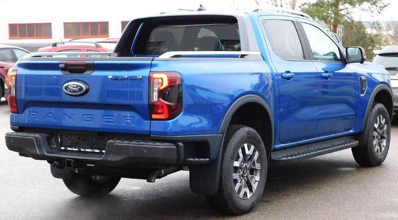 Neu Ford Ranger Wildtrack 184 PS (135 kW) 2025 Blau Pickup