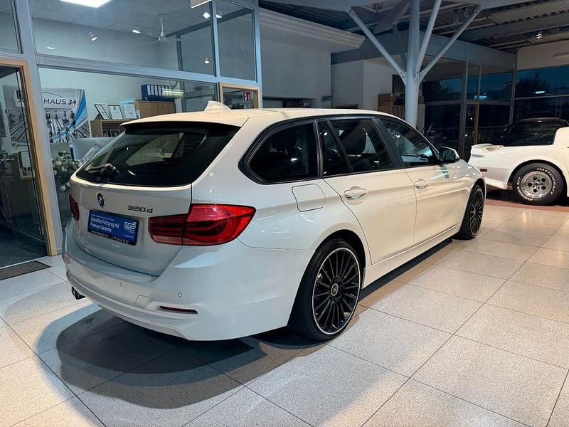 Gebraucht BMW 320 Advantage 190 PS (139 kW) 2017 Weiß Kombi