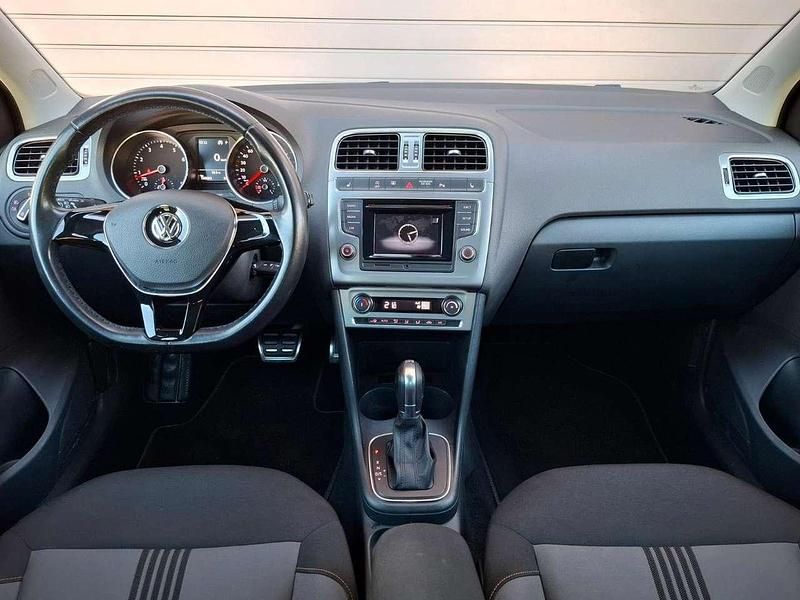 Braun Gebraucht 2014 VW Polo Allstar Limousine | 5.550 € (Superpreis) - Bild 1/4