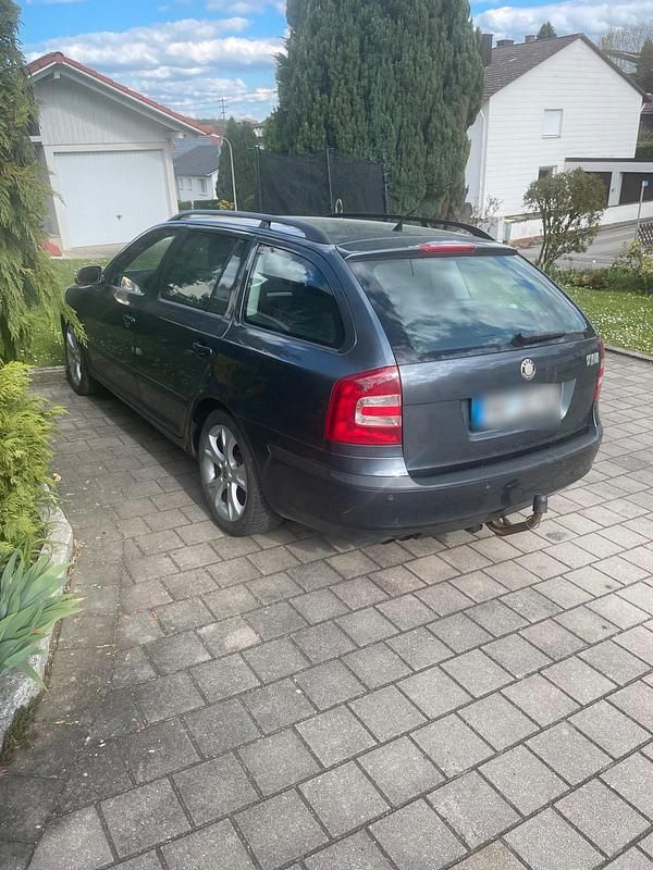 Second-hand Skoda Octavia 160 CP (117 kW) 2008 Andere farben Break