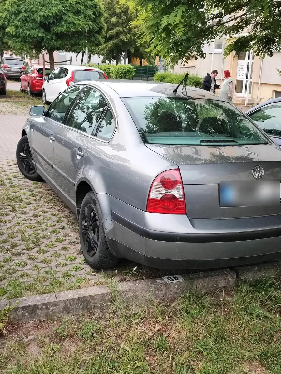 Gebraucht VW Passat 115 PS (84 kW) 2001 Andere farben Limousine