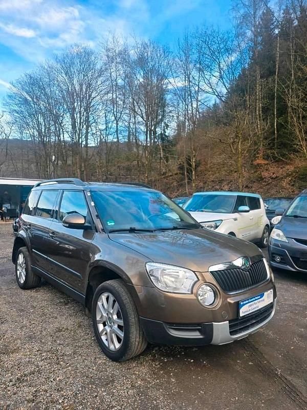 Gebraucht Skoda Yeti 105 PS (77 kW) 2012 Gold SUV