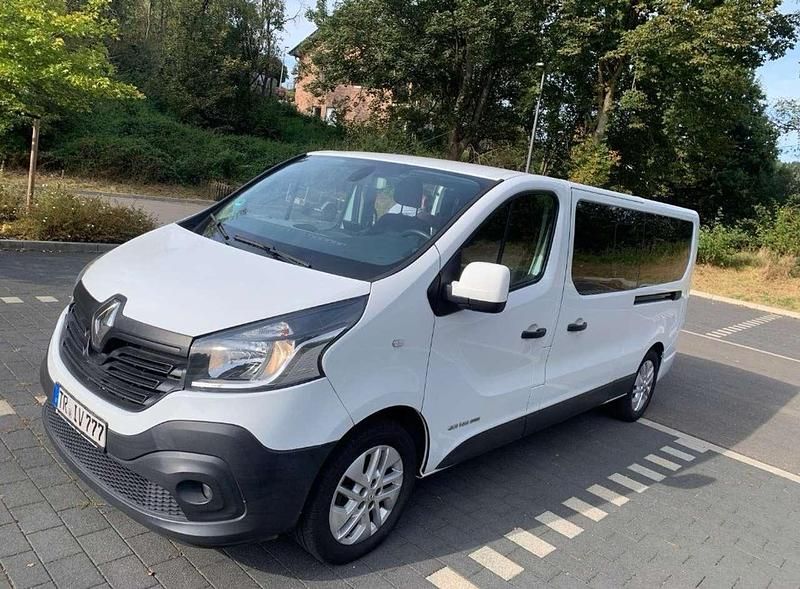 Weiß Gebraucht 2016 Renault Trafic Expression Van | 14.200 € (Fairer Preis) - Bild 1/4