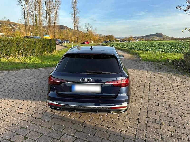 Gebraucht Audi A4 S-Line 163 PS (119 kW) 2020 Blau Kombi