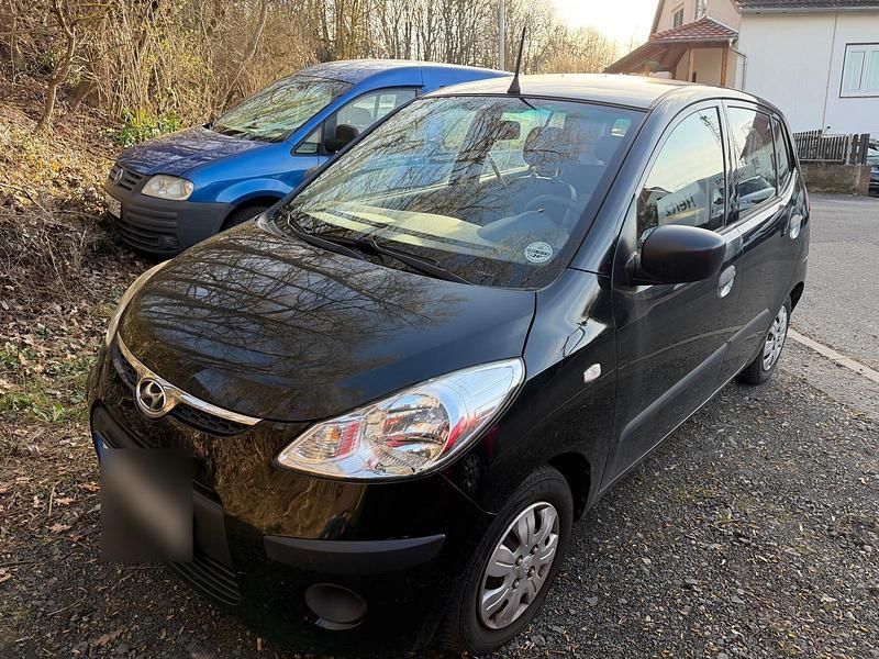 Gebraucht Hyundai i10 67 PS (49 kW) 2010 Schwarz Kleinwagen