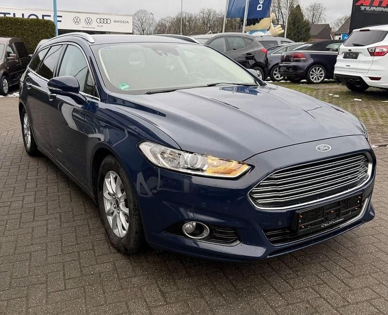 Gebraucht Ford Mondeo Titanium 120 PS (88 kW) 2017 Blau Kombi