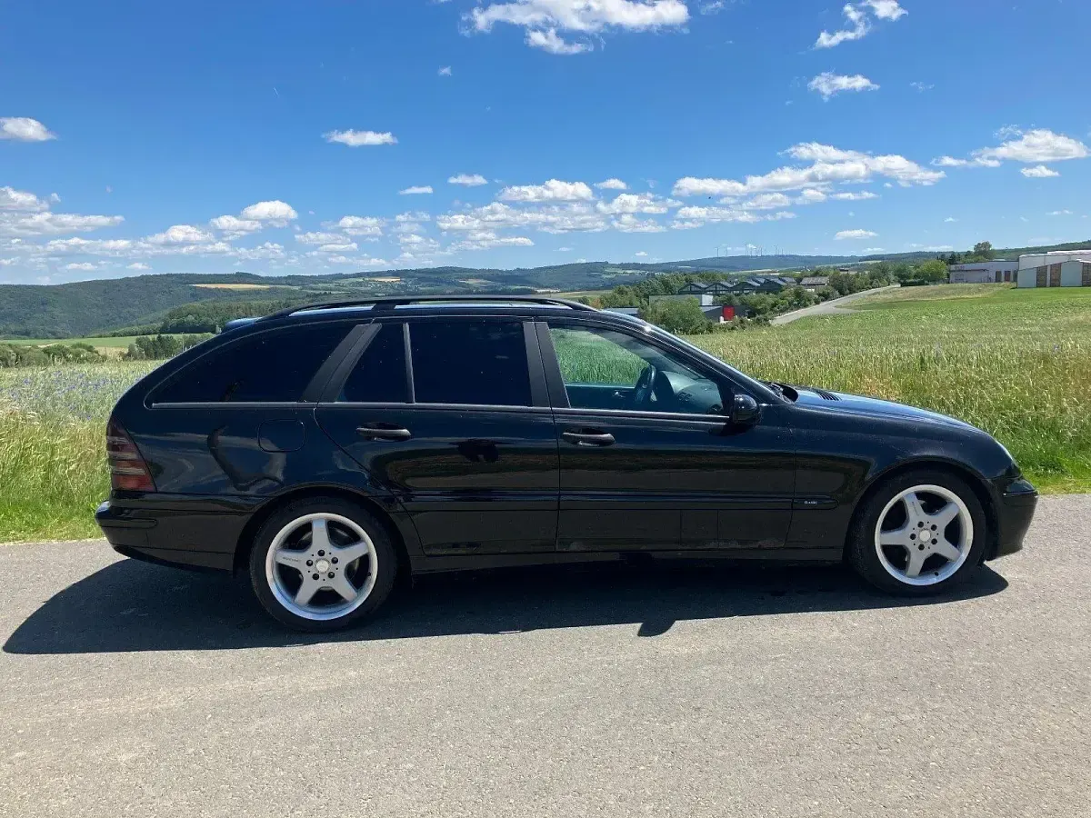 Gebraucht Mercedes C280 254 PS (186 kW) 2005 Schwarz Kombi