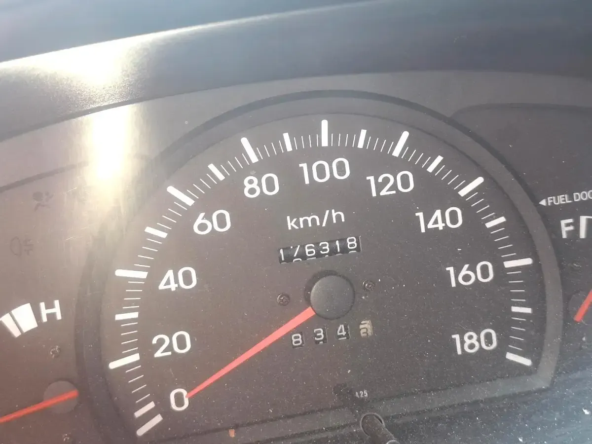 Gebraucht Daihatsu Cuore Plus 58 PS (42 kW) 2001 Rot Kleinwagen