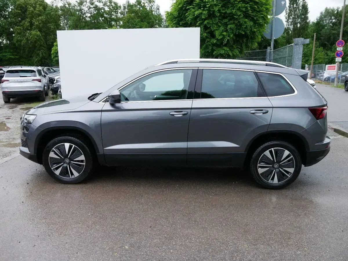 Gebraucht Skoda Karoq Selection 150 PS (110 kW) 2025 Graphite grau metallic SUV
