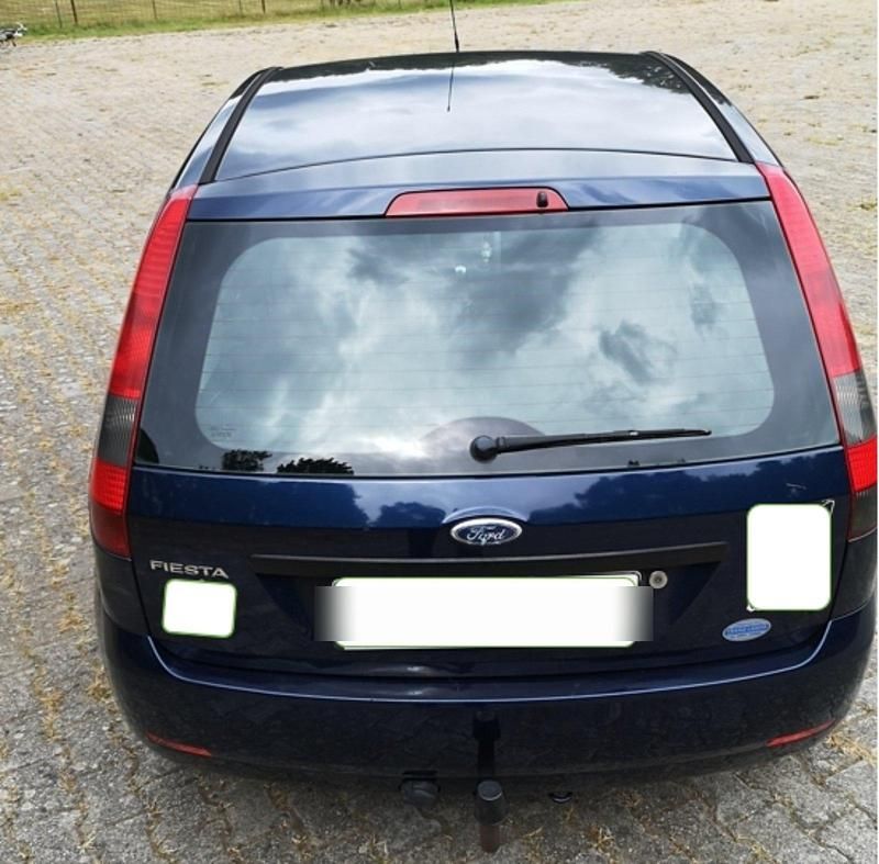 Gebraucht Ford Fiesta Ambiente 69 PS (50 kW) 2004 Blau Kleinwagen