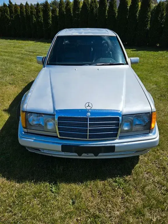 Gebraucht Mercedes E500 320 PS (235 kW) 1992 Silber Limousine