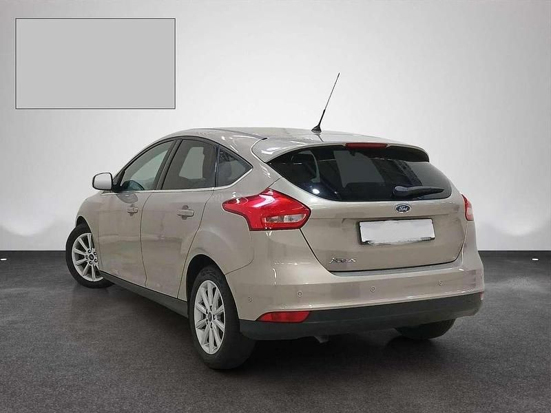 Gebraucht Ford Focus Titanium 120 PS (88 kW) 2016 Titangrau metallic Kleinwagen