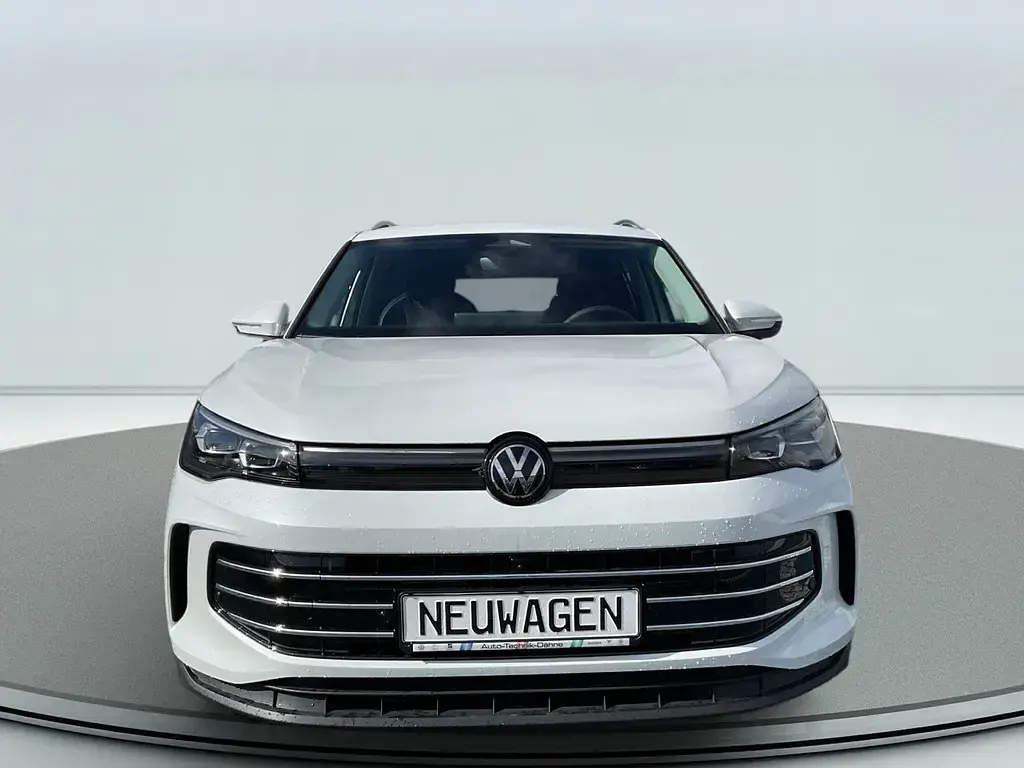 Neu VW Tiguan Elegance 150 PS (110 kW) 2026 Oryxweiss perlmutteffekt SUV