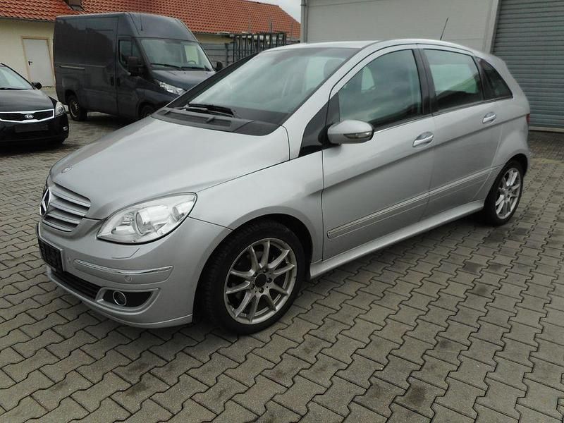 Silber Gebraucht 2008 Mercedes B200 Van / Kleinbus | 3.599 € (Superpreis) - Bild 1/4