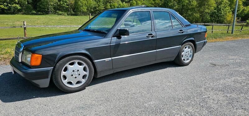 Schwarz Gebraucht 1993 Mercedes 190 Sportline Limousine | 7.900 € - Bild 1/4